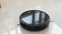 top robot vacuums for vinyl